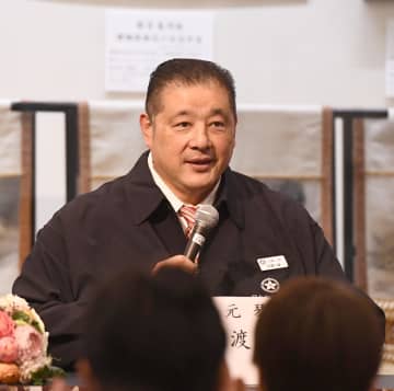 大相撲 佐渡ケ嶽親方が元横綱琴桜、小錦との思い出語る「押せないですよ270キロは」