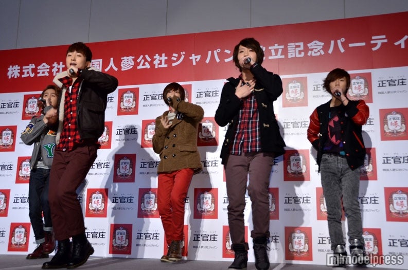 パフォーマンスを披露する大国男児