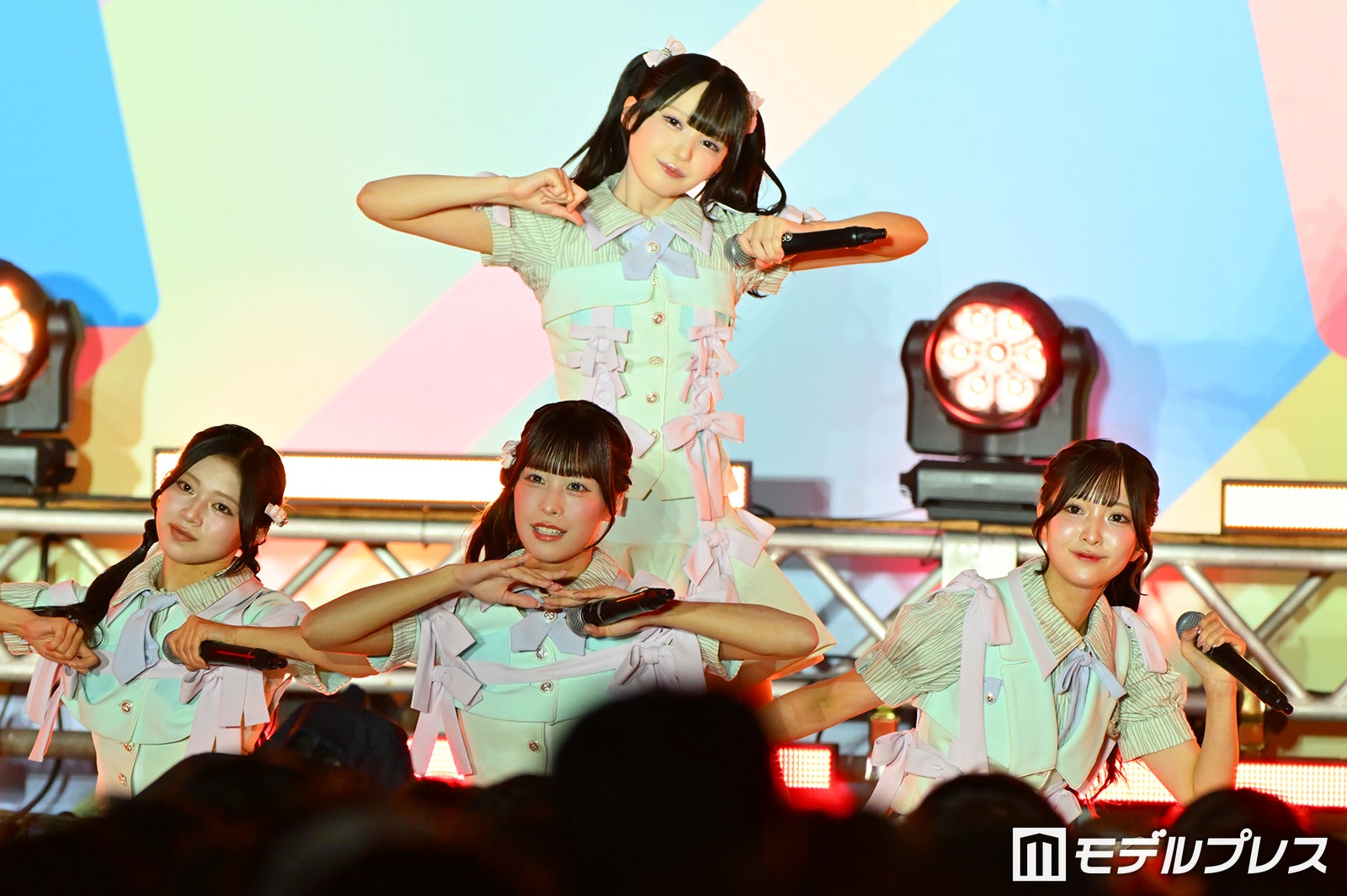 ≒JOY（C）モデルプレス