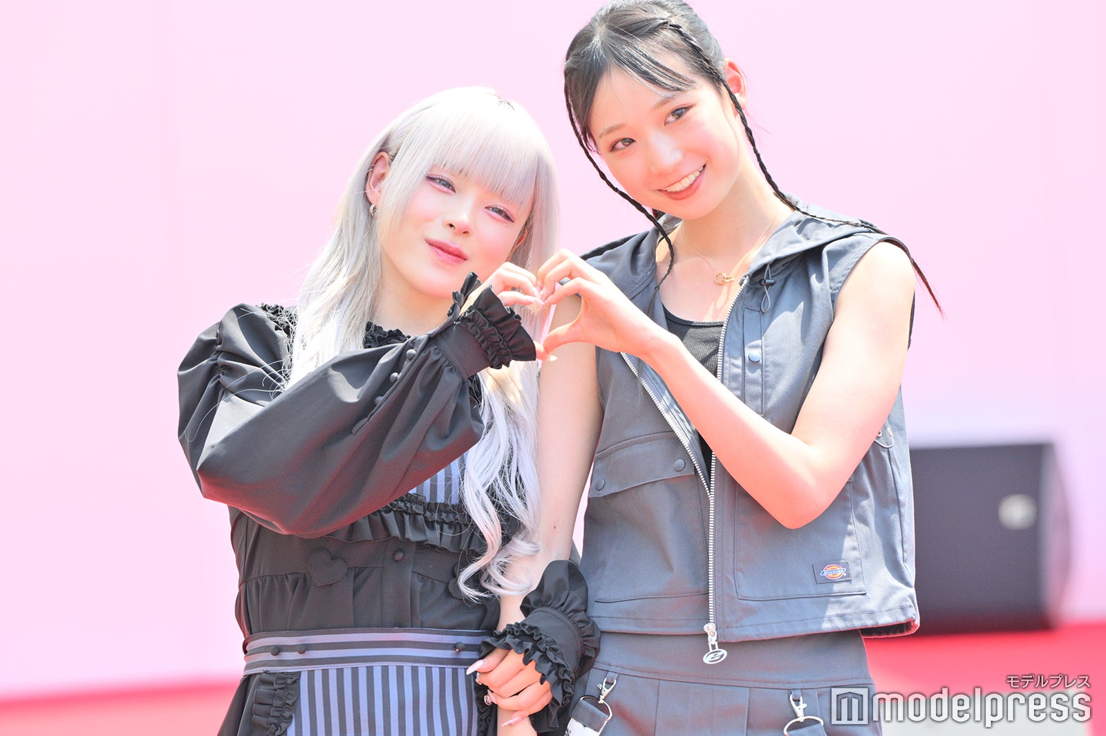 （C）モデルプレス