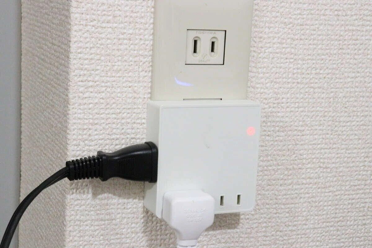 ダイソー　4個口スクエアタップ　使用例
