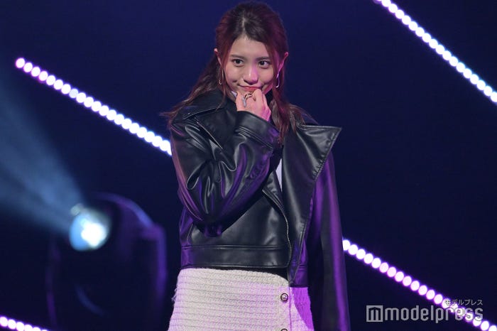 (C)モデルプレス