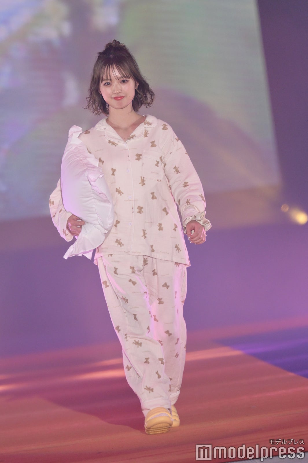 （C）モデルプレス