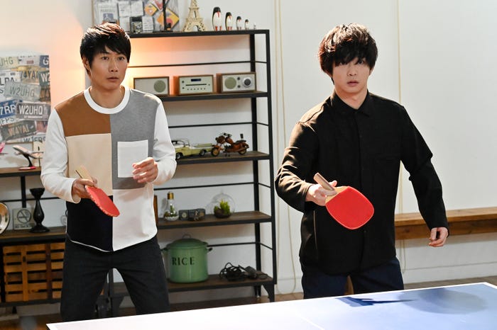 (左から)戸次重幸、千葉雄大(C)テレビ朝日