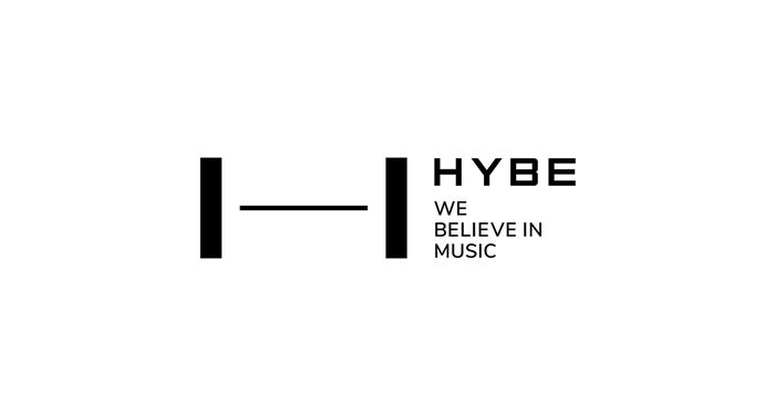 HYBE、フライト情報を違法売買した容疑者を告訴 飛行機内での盗撮・ストーカー行為…悪質な迷惑行為受け