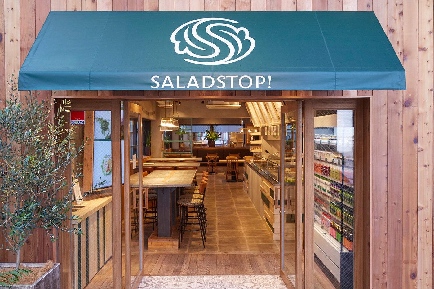 SaladStop！六本木グランドタワー店／画像提供：フジオフードシステム