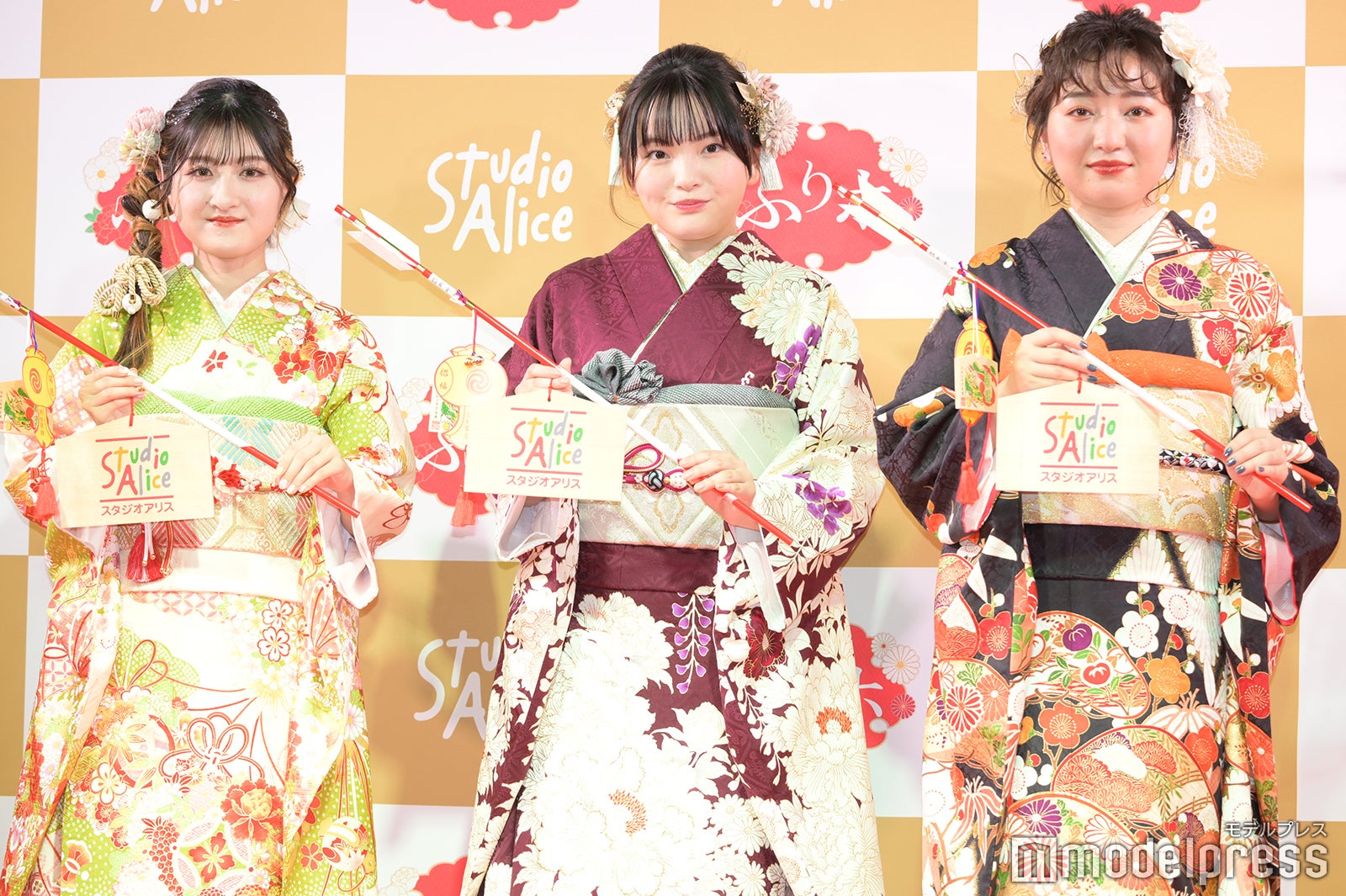 元人気子役の小林星蘭・鈴木梨央・谷花音、晴れ着姿で集結 10代ラストイヤーの抱負語る