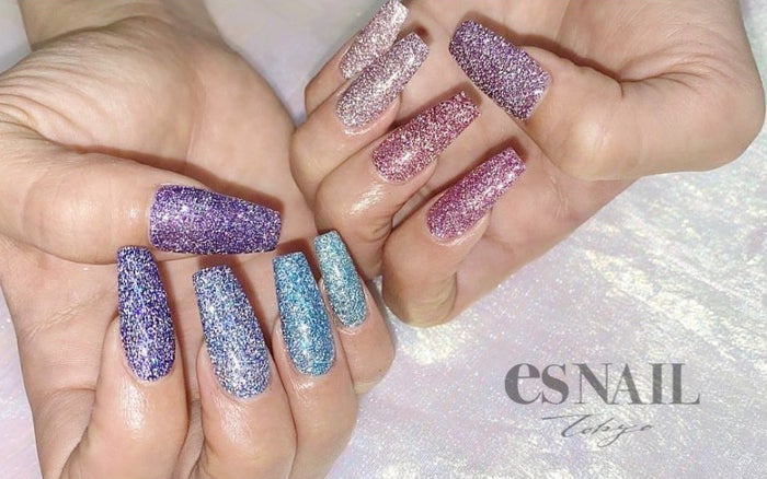 韓国発の今どきデザイン！“フラッシュグリッターネイル”特集【プレゼント企画あり】（画像提供：esNAIL）