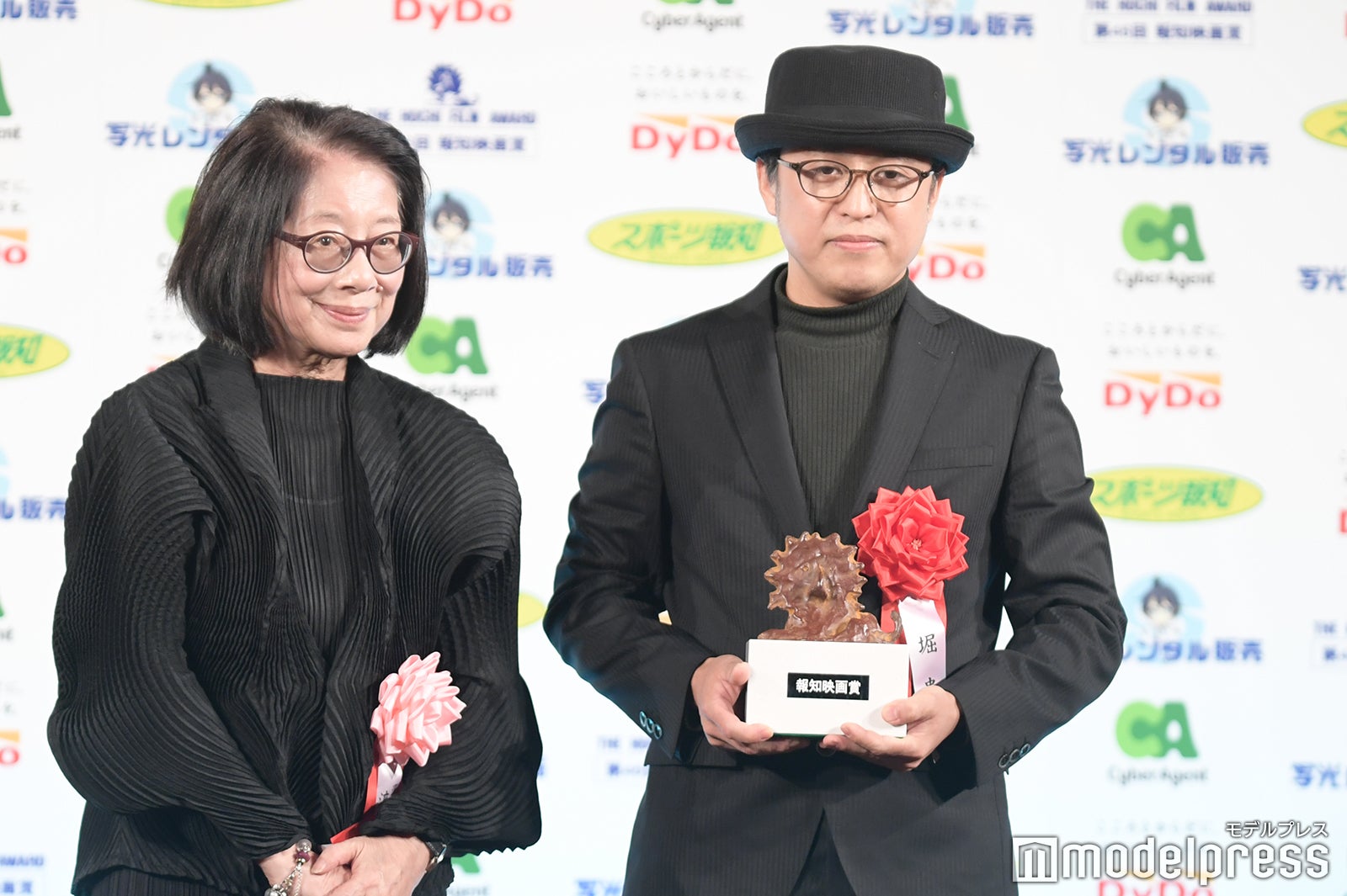 渡辺祥子、堀貴秀監督（C）モデルプレス