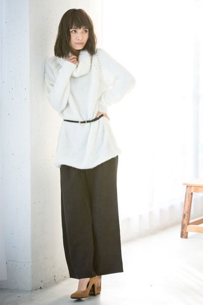 タートルネックニットチュニック「Re:EDIT by GALSTAR」3,598円（税込）／画像提供：Re:EDIT by GALSTAR