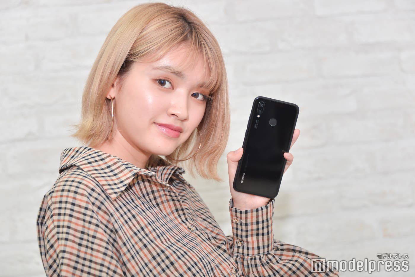 高画質レンズを搭載した「HUAWEI P20 lite」(C)モデルプレス