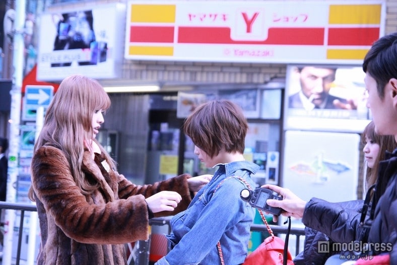 鈴木えみ編集長のガールズマガジン第2弾発表　本田翼が“えみ流”でイメチェン