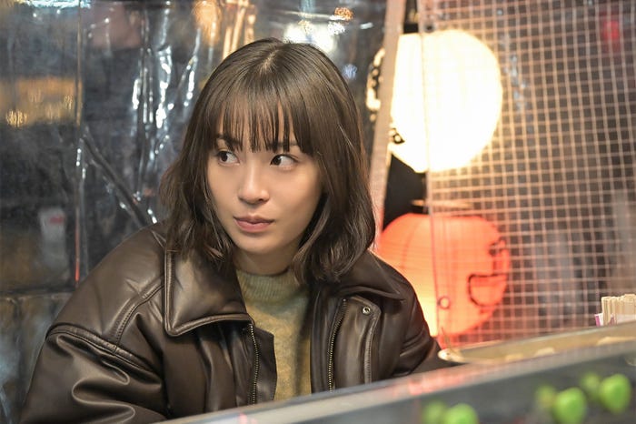 広瀬すず「クジャクのダンス、誰が見た?」第8話(C)TBS