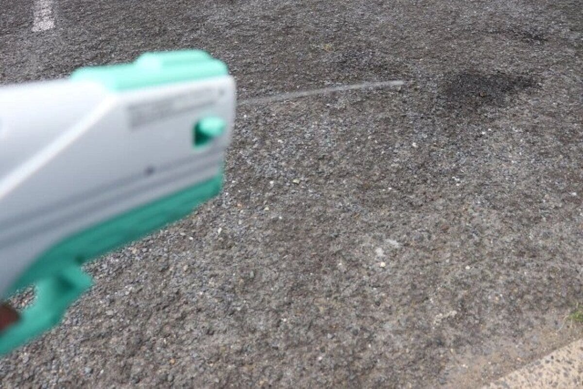 ダイソー　電動水鉄砲　使用例