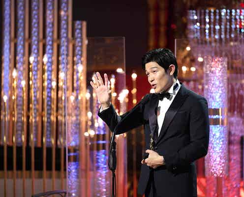 「メイちゃんの執事」で過去に共演・鈴木亮平&吉川愛の再会に歓喜の声続々 トレンド入りの反響<第45回日本アカデミー賞>