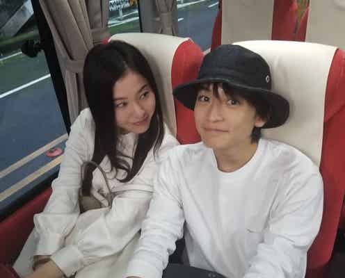 「最愛」“姉弟”吉高由里子&高橋文哉、顔が似てきた?仲良しオフショットに「ほっこり」「ずっと幸せでいて欲しい」の声