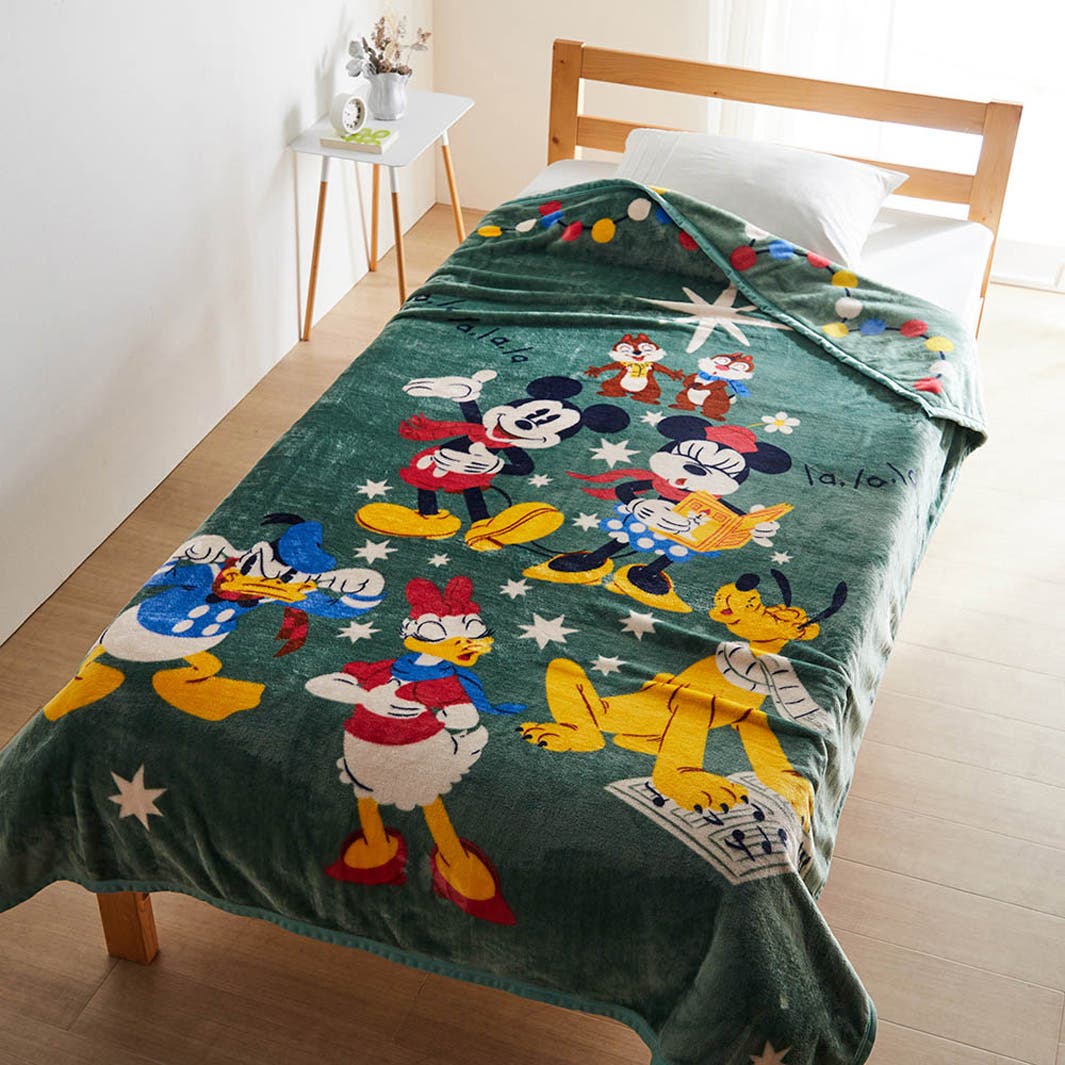 なめらかマイクロファイバー毛布/ミッキー&フレンズ/¥3,990(税込)(C)Disney