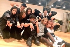 （画像提供：エイベックス）