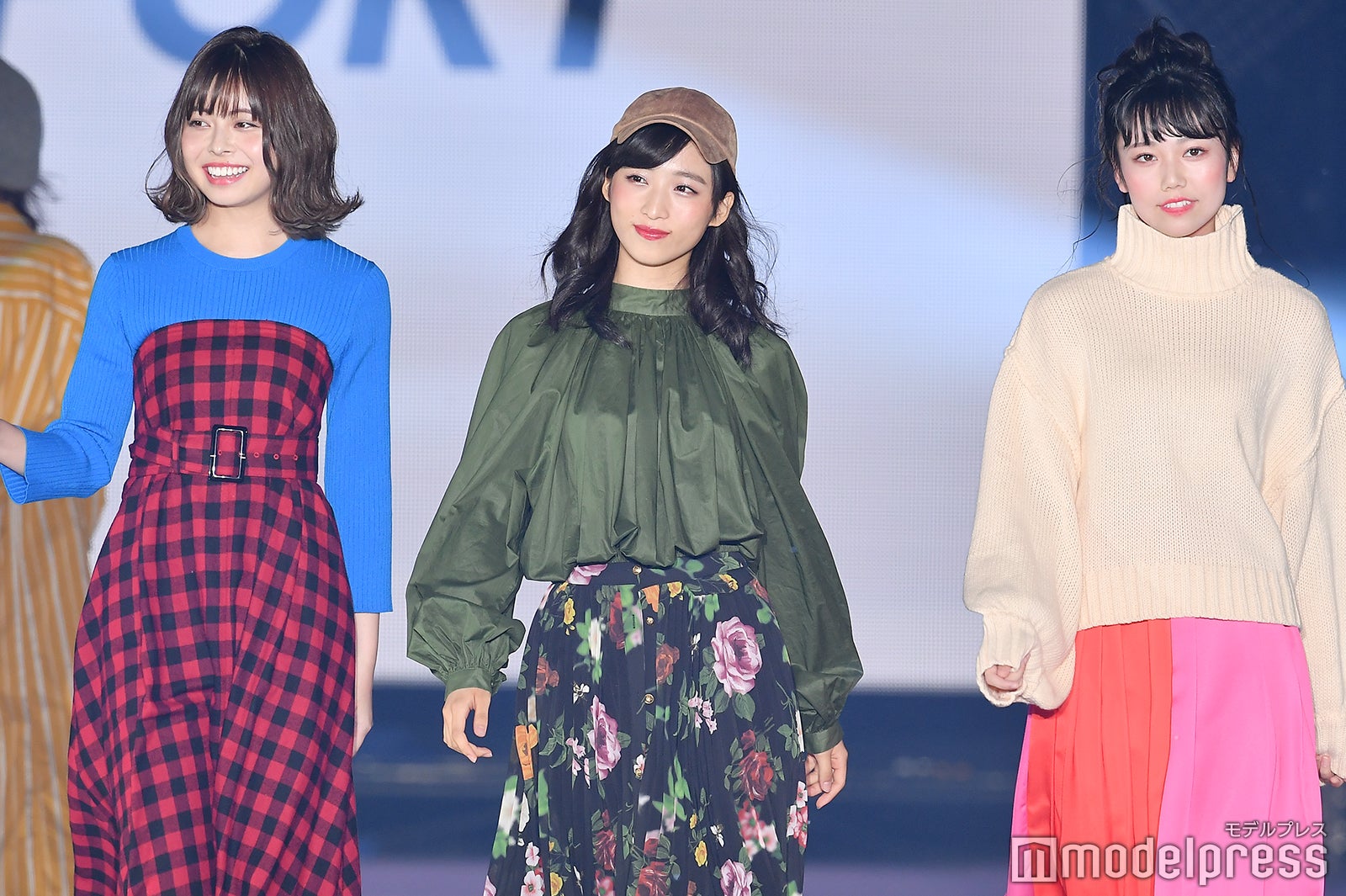 人見古都音 、小栗有以 、長久玲奈（C）モデルプレス