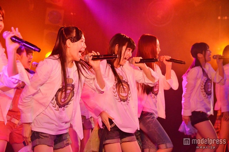 AKB48劇場公演が3000回達成／研究生公演「パジャマドライブ」（夜公演）（C）AKS