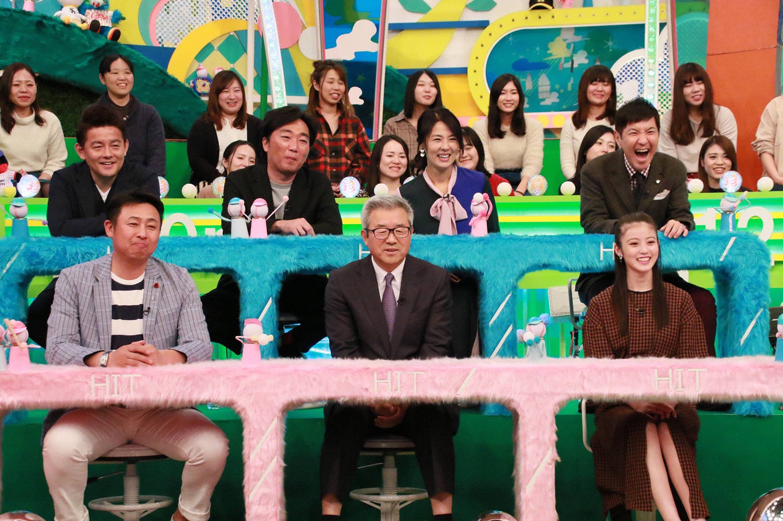 （上段左から）井戸田潤、小沢一敬、井森美幸、関根勤（下段左から）岩本勉、達川光男、今田美桜 （C）フジテレビ