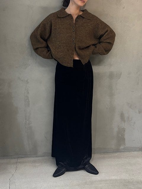 黒ロングスカート コーデ 黒ロングスカートコーデ2