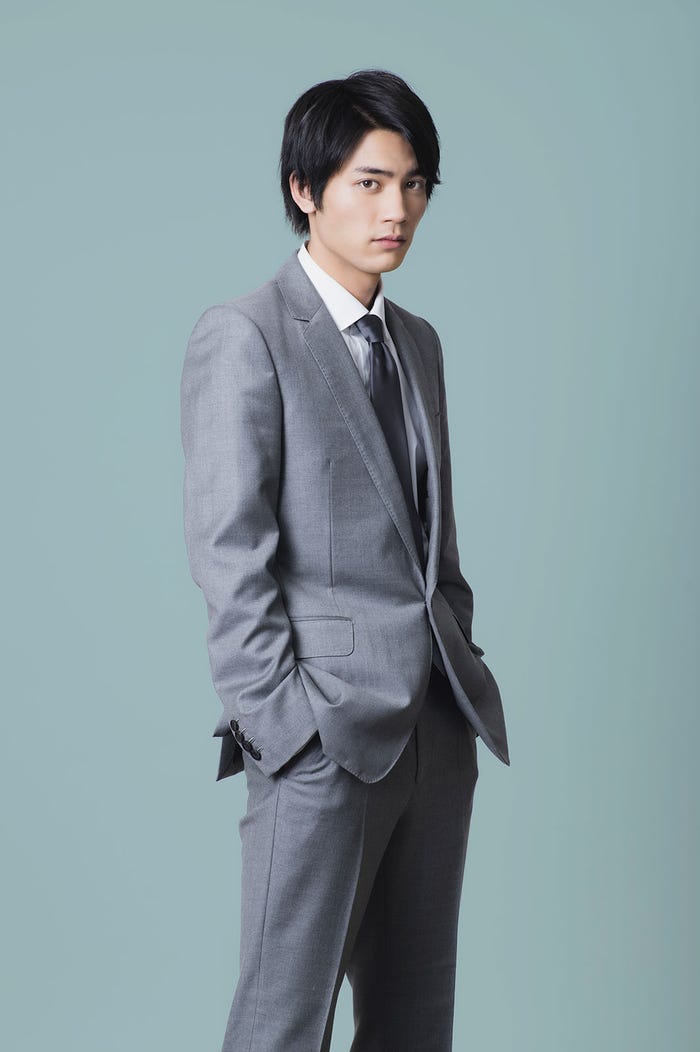 板垣瑞生(C)「社内マリッジハニー」製作委員会・MBS(C)藤原えみ/小学館