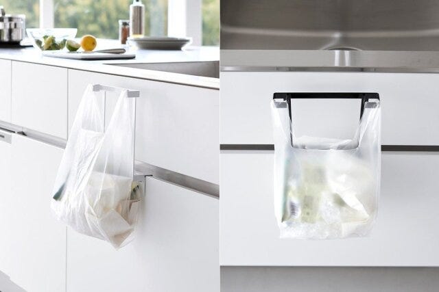 towerのキッチンシンク下収納扉レジ袋ハンガー