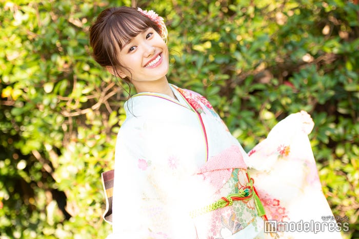 尾碕真花(C)モデルプレス