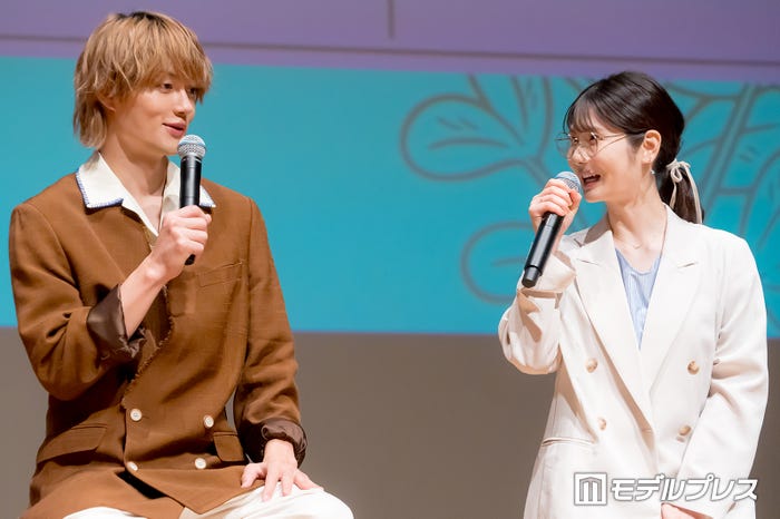 佐野勇斗、小野花梨(C)モデルプレス