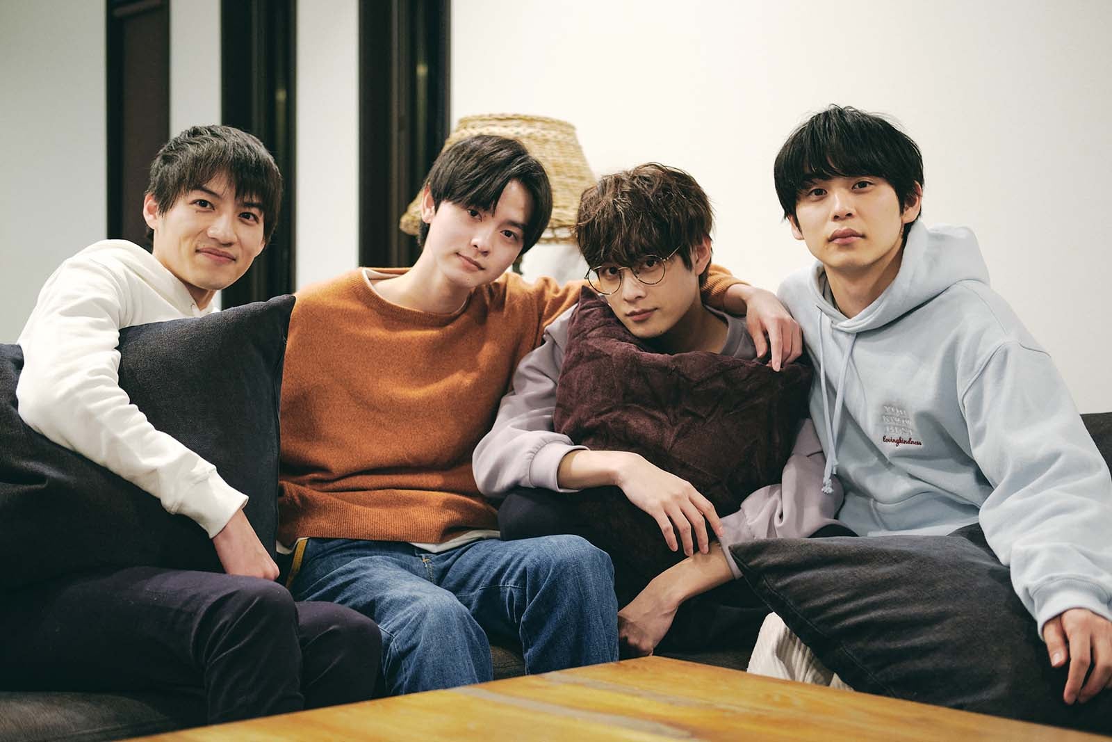 小池亮介、松村陸斗、橋本裕太、鈴木志遠「恋愛ドラマな恋がしたい～Kiss me like a princess～」（C）AbemaTV, Inc.