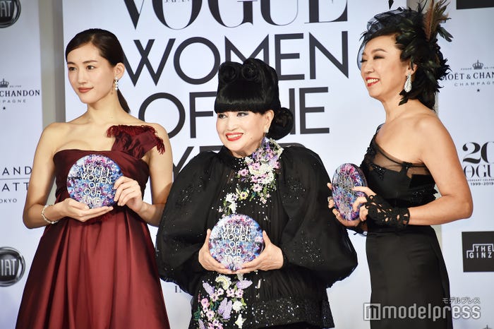 綾瀬はるか、黒柳徹子、松任谷由実(C)モデルプレス