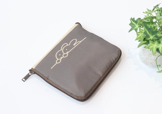 ムック本　ムック　付録　人気　おすすめ　オススメ　宝島社　宝島　レビュー　便利　優秀　当たり　最高　2023　保冷バッグ　保冷　バッグ　大人のおしゃれ手帖　ミッフィー　折りたたみ　折り畳み　コンパクト