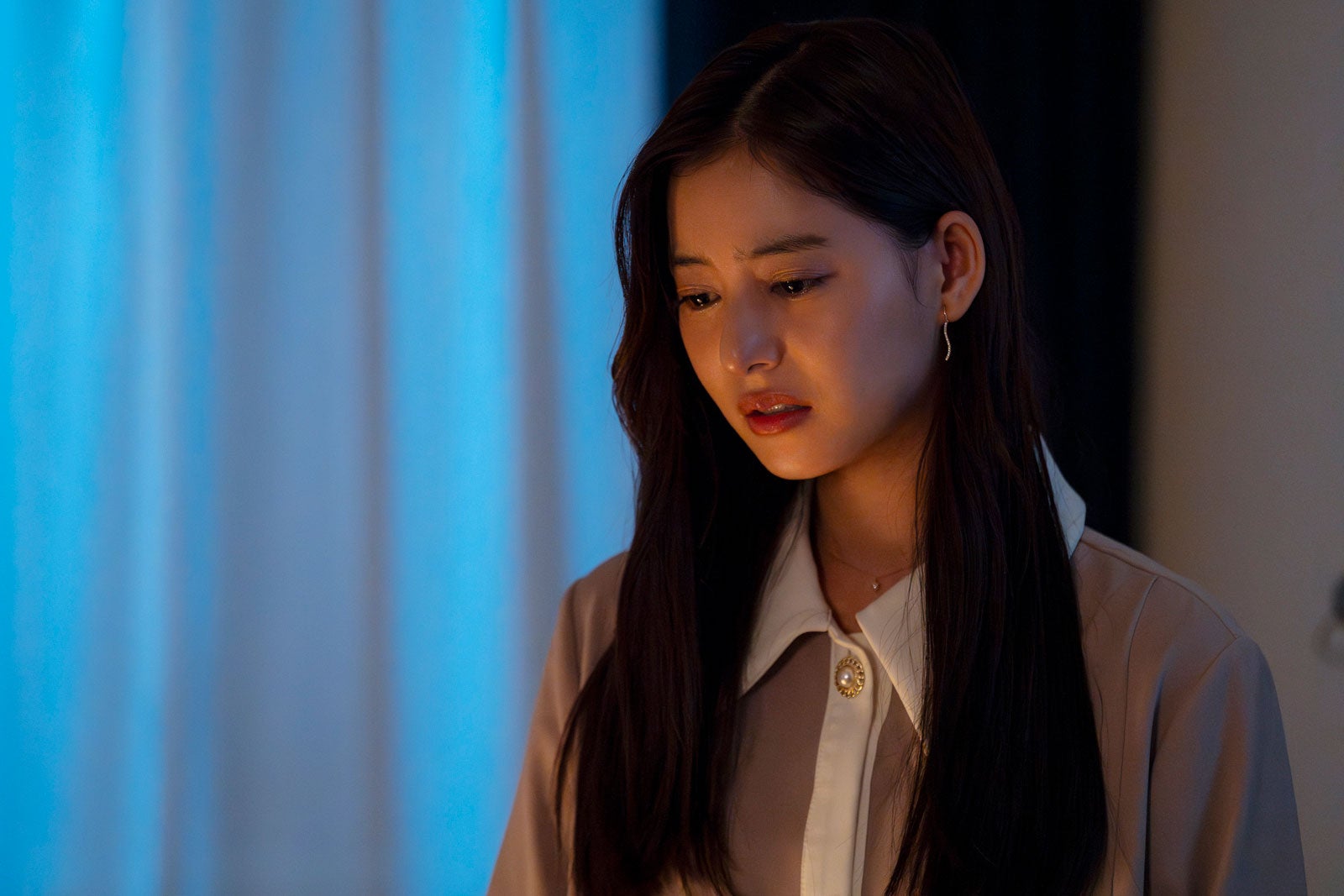 新木優子「単身花日」第3話より（C）テレビ朝日