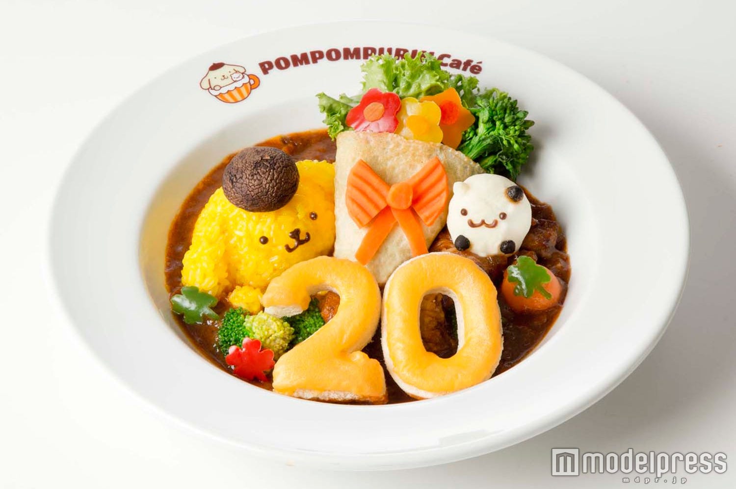 「ポムポムプリンカフェ」プリン&マフィンの限定メニューで20周年をキュートにお祝い
