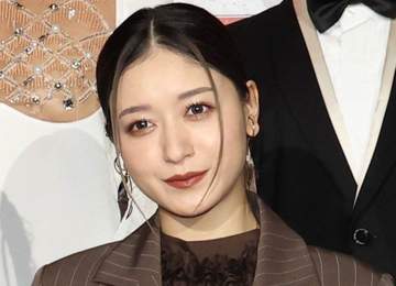 みちょぱ 夏前に真っ白もこもこ目元キラキラショットに反響「お美しい」「可愛すぎんか…」
