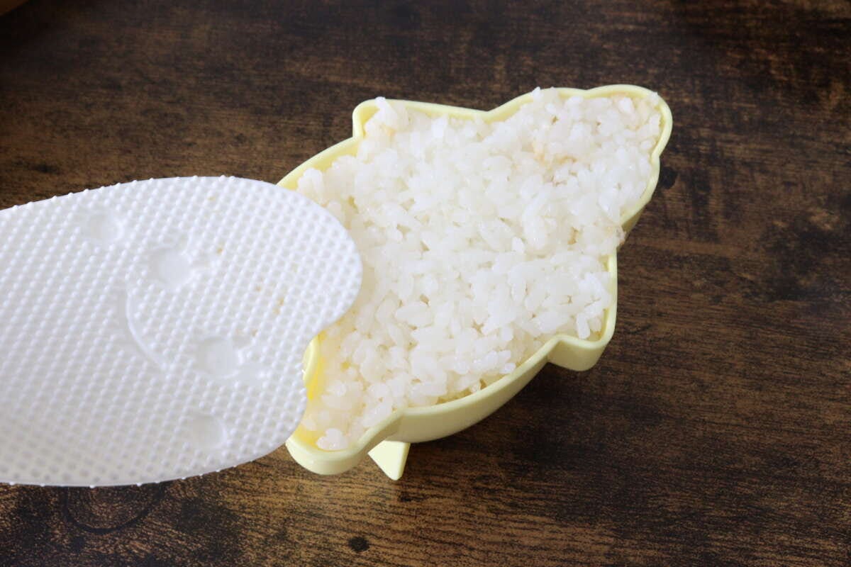 ダイソーのデコかわ