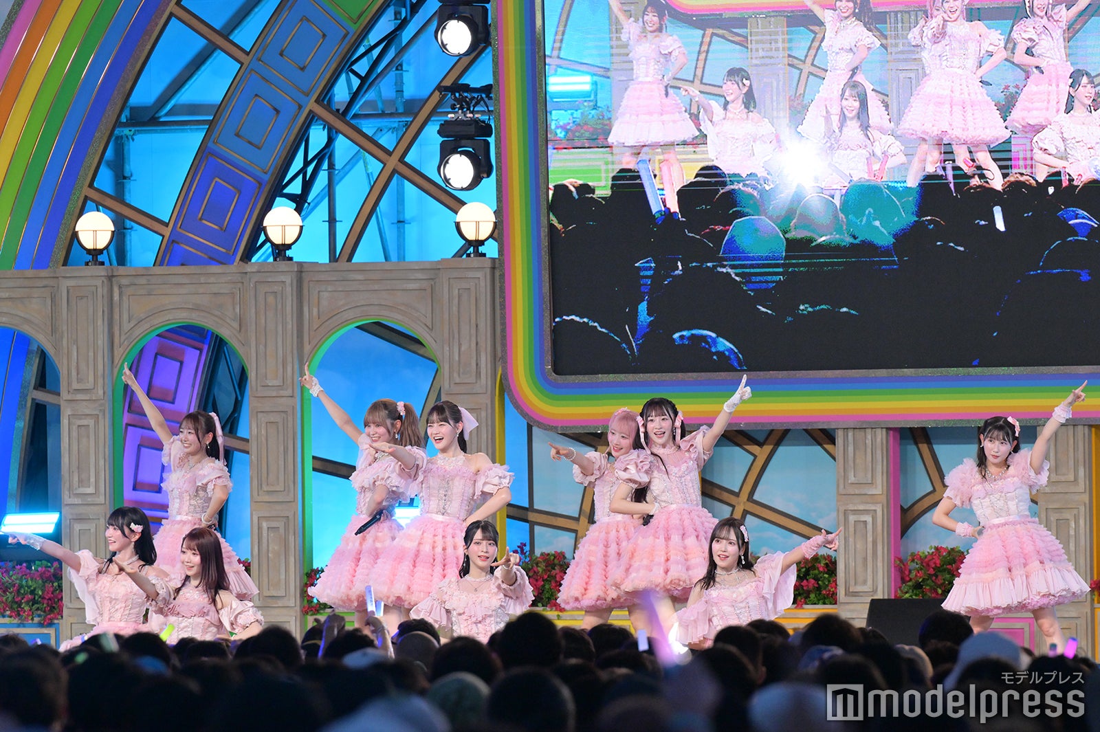 ＝LOVE（C）モデルプレス