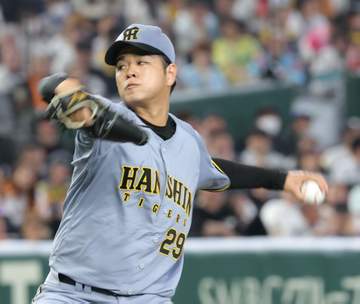 阪神・高橋遥人、打球が左膝直撃するアクシデント 治療のため一時ベンチへ退くも、8回無失点の快投