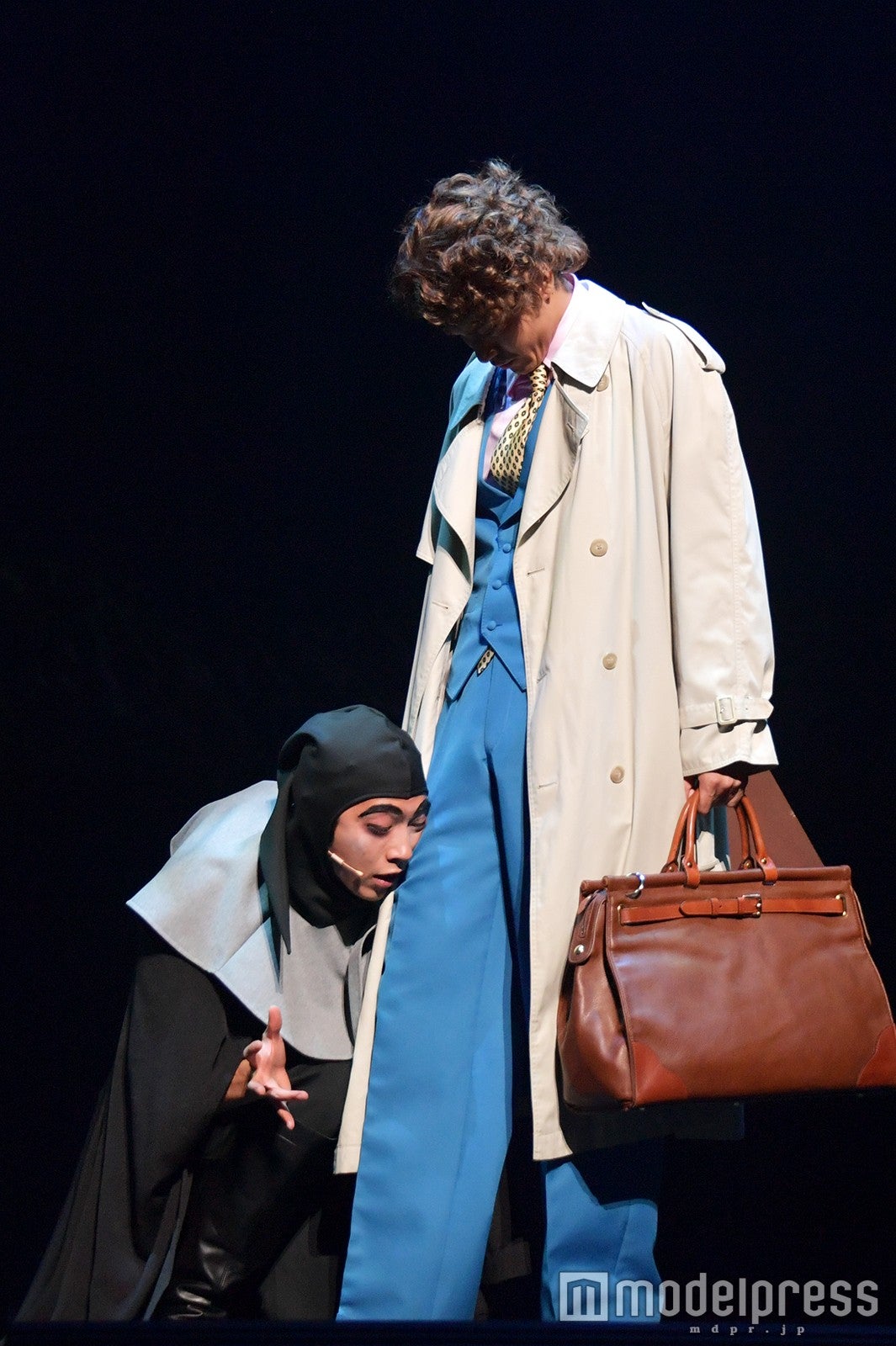 フレデリック（小栗旬）とアイゴール（賀来賢人）（C）モデルプレス