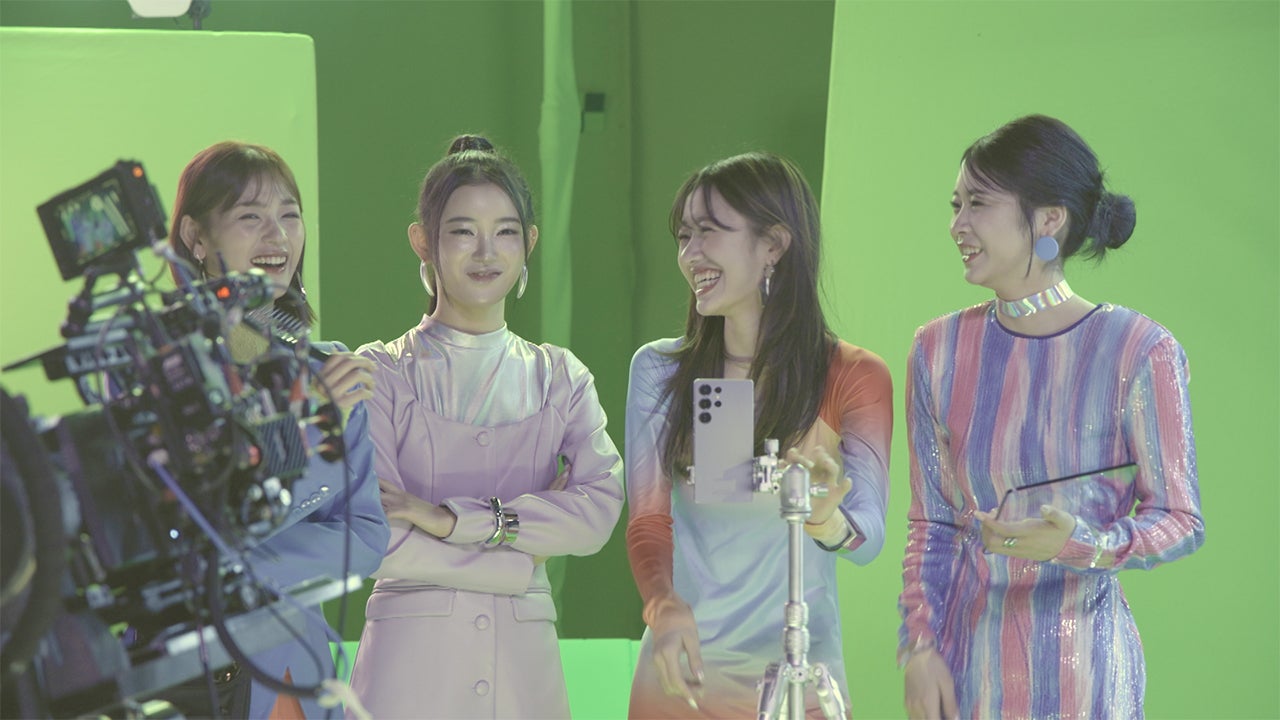 ME:I新CMメイキングカット（提供写真）