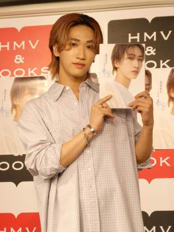 WATWING・福澤希空 取材に緊張「普段だと、しゃべってくれるメンバーが」写真集は「22年間の全て詰まっている」