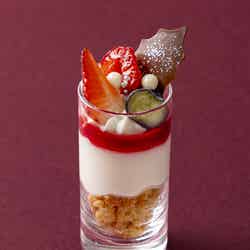 ラズベリーとフロマージュブランのトライフル/提供画像