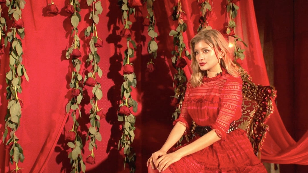 ローラ（画像提供：所属事務所）