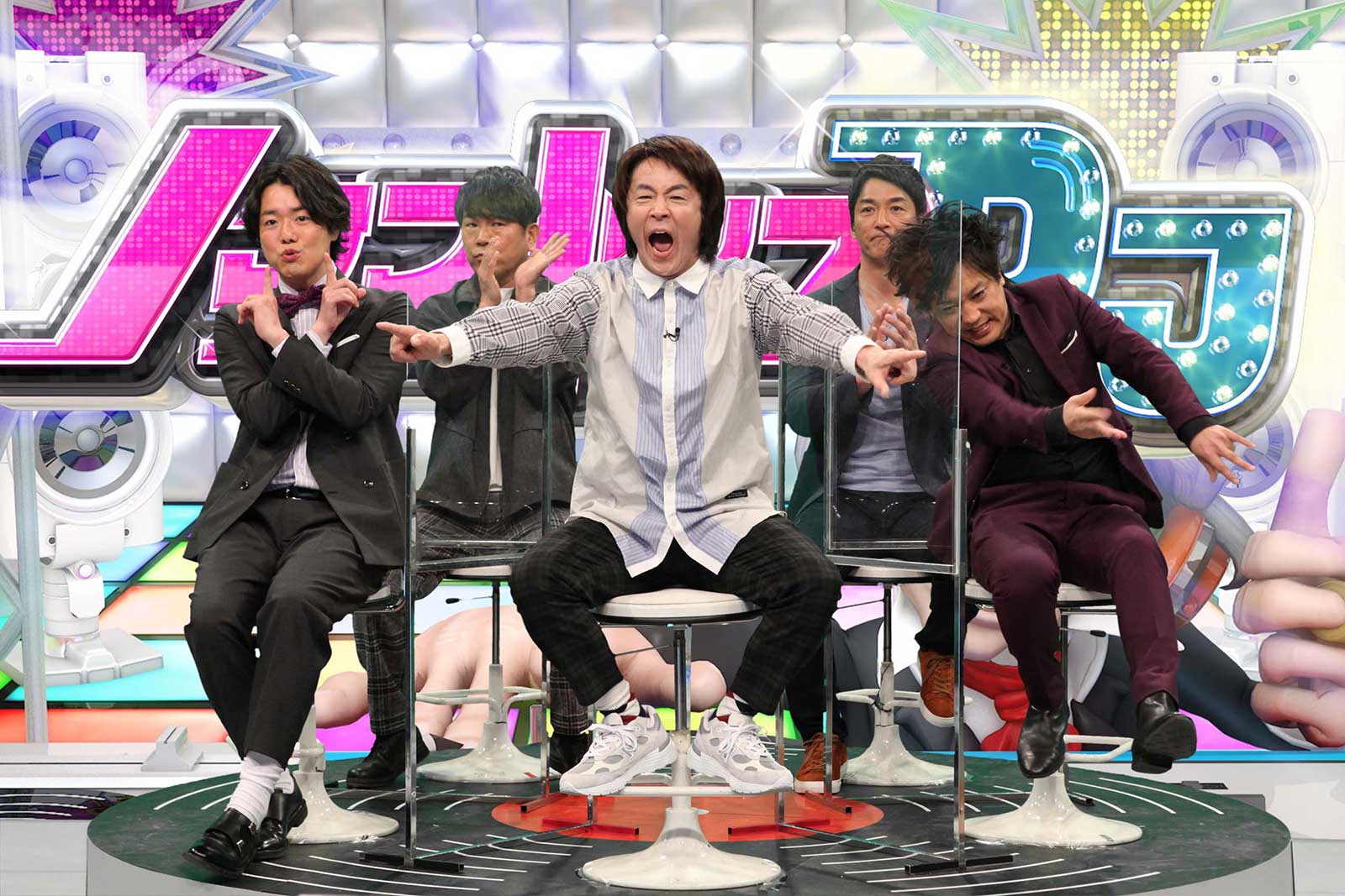 （左から）シュウペイ、藤本敏史、堀内健、長嶋一茂、松陰寺太勇 （C）フジテレビ