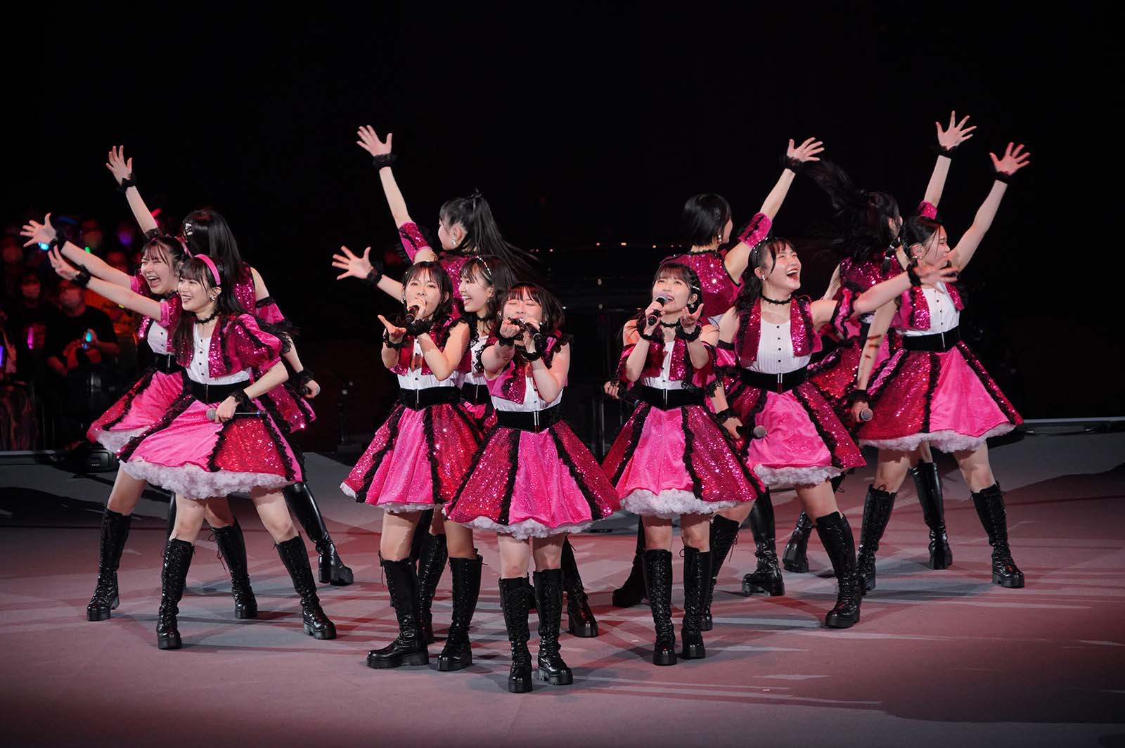 BEYOOOOONDS「BEYOOOOOND1St CONCERT TOUR どんと来い! BE HAPPY! at BUDOOOOOKAN!!!!!!!!!!!!」（提供写真）