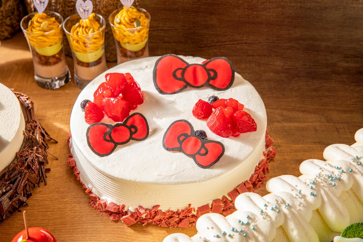 クロミ、シナモロール、ハローキティのオータムフェスティバル～ダークな森の収穫祭～