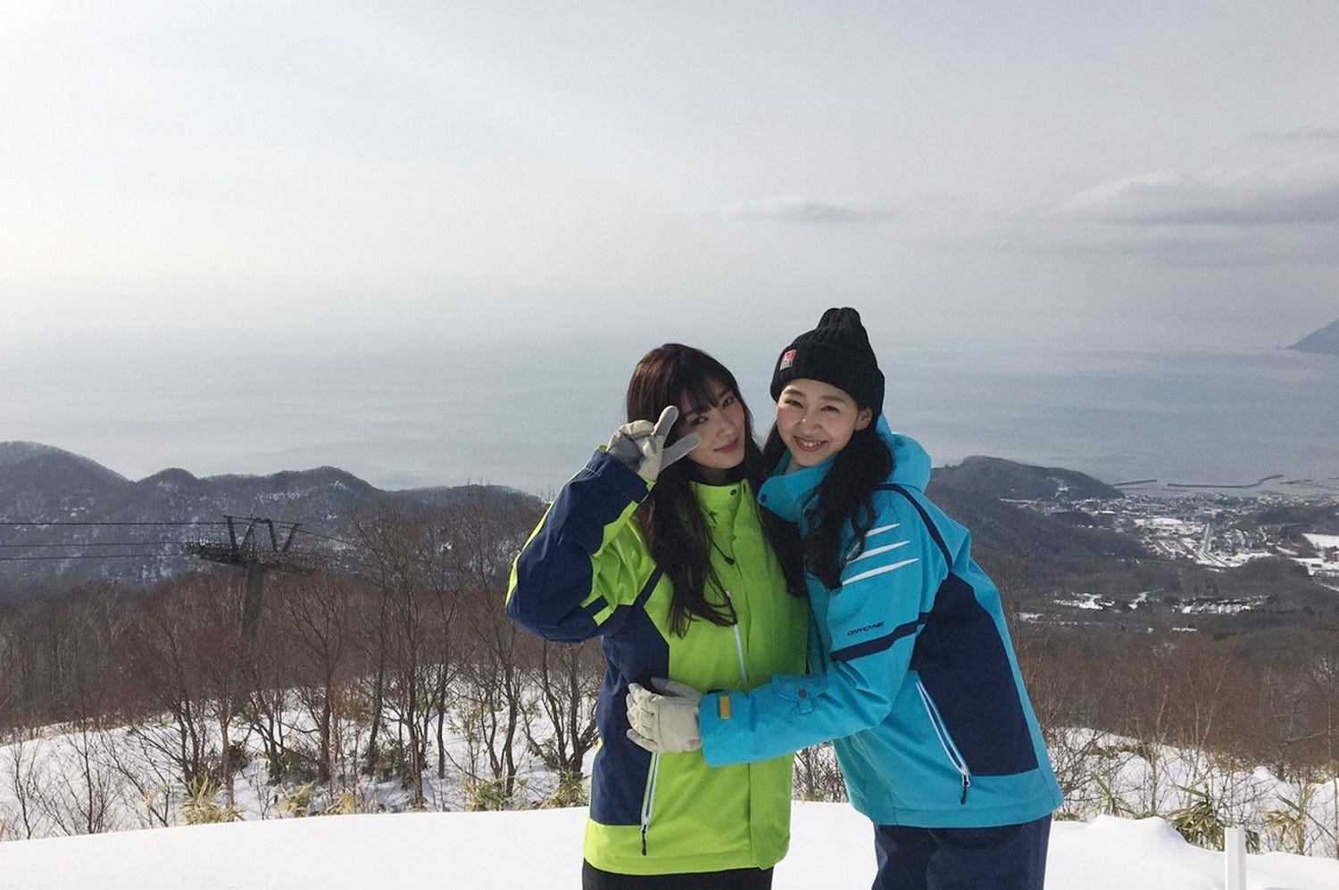 是永瞳&宮本茉由「ミス美しい20代」受賞美女が2ショット北海道旅行へ