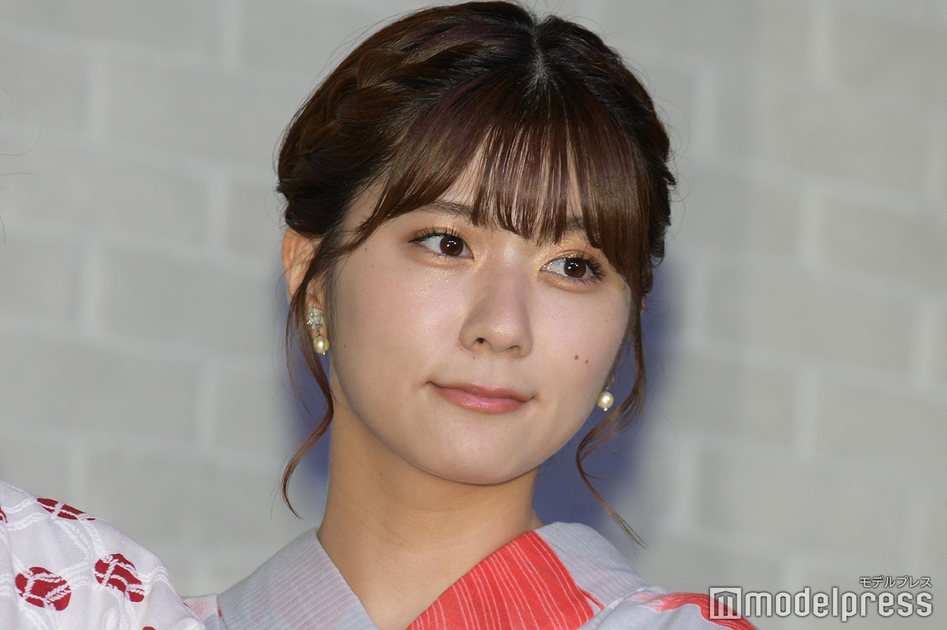 清水麻璃亜（C）モデルプレス