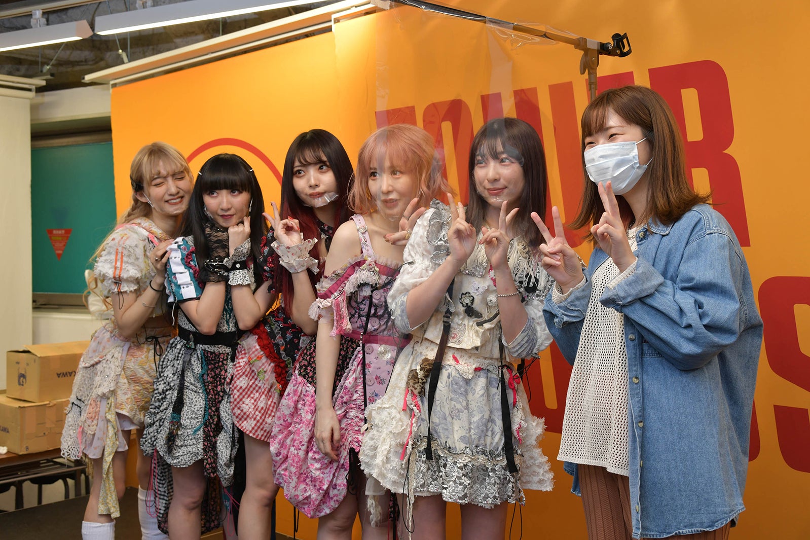 「ZOC BIBLE（ゾックバイブル）」の発売記念サイン本お渡し会の様子（提供写真）